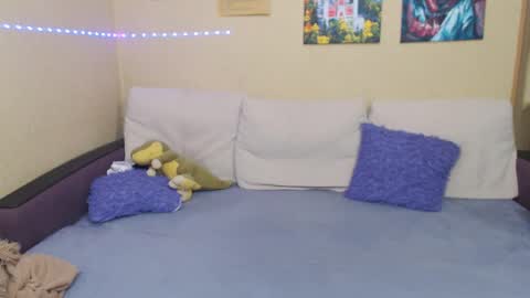 Snapshot of juliasane_ chatting on 01.08.25 Jul online show from 01.08.25