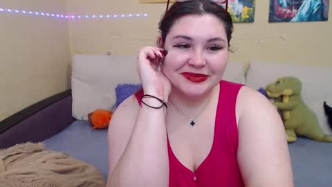 Snapshot of juliasane_ chatting on 01.12.25 Jul online show from 01.12.25