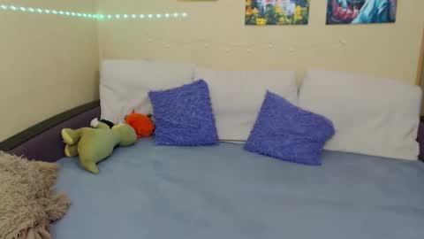 Snapshot of juliasane_ chatting on 01.22.25 Jul online show from 01.22.25