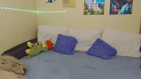 Snapshot of juliasane_ chatting on 01.24.25 Jul online show from 01.24.25