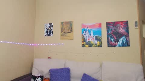 Snapshot of juliasane_ chatting on 01.27.25 Jul online show from 01.27.25