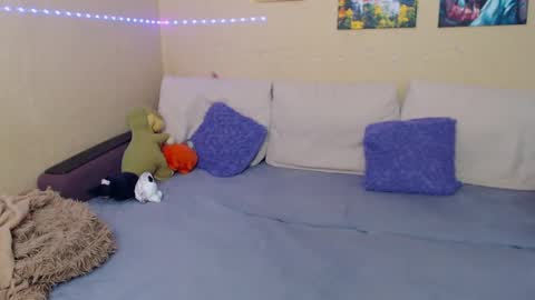 Snapshot of juliasane_ chatting on 02.08.25 Jul online show from 02.08.25