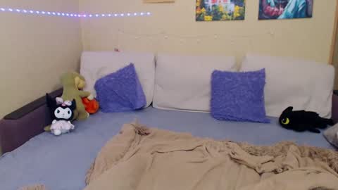 Snapshot of juliasane_ chatting on 02.11.25 Jul online show from 02.11.25