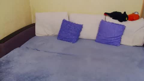 Snapshot of juliasane_ chatting on 10.22.25 Jul online show from 10.22.25