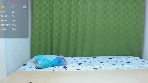 Snapshot of juliashane chatting on 10.02.25 JuliaShane online show from 10.02.25