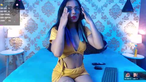 julie coper online show from 01.03.25