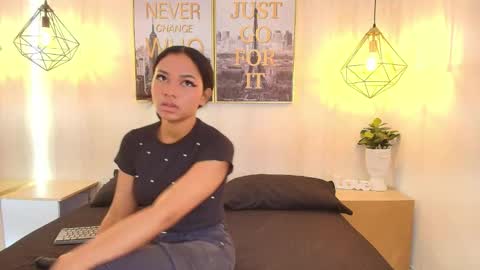 julie coper online show from 10.03.25