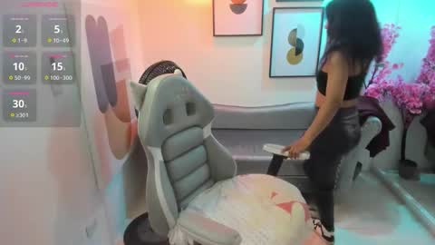 julie coper online show from 10.21.25