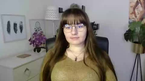 Julie online show from 09.22.25