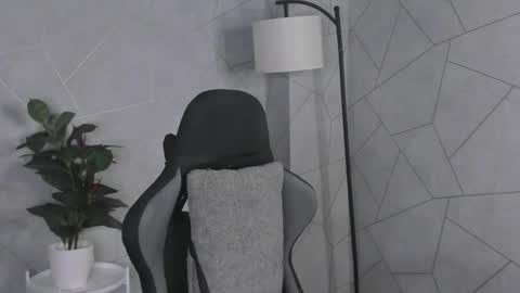 Snapshot of julie_lucasss chatting on 05.19.26 Julie Lucasss online show from 05.19.26