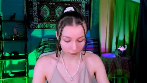 juliedaniel online show from 11.19.25