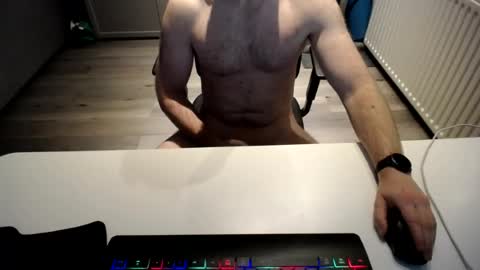 Snapshot of julienneedyou chatting on 06.12.26 julienneedyou online show from 06.12.26