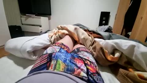 Julientoy online show from 01.30.25