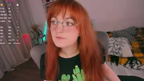 Snapshot of juliet_schoolgirl chatting on 05.31.26 Juliet online show from 05.31.26