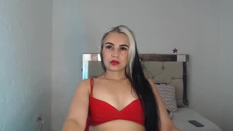 julieta__fox_ online show from 01.11.25