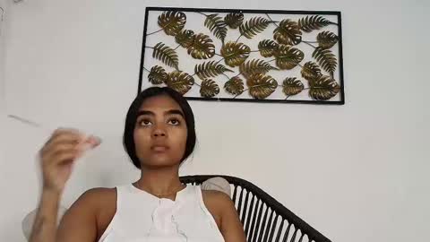 Juli online show from 10.05.25