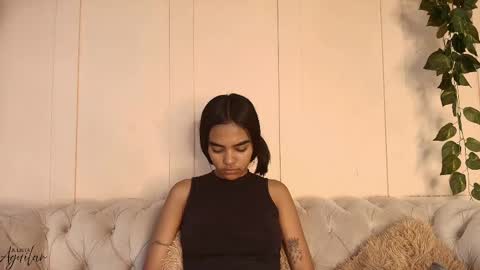 Juli online show from 12.15.25