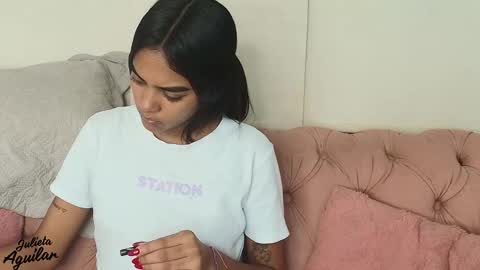 Juli online show from 02.04.26