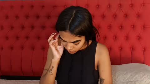 Juli online show from 02.24.26