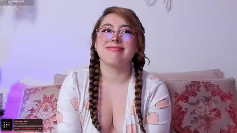 Juli  online show from 11.20.25