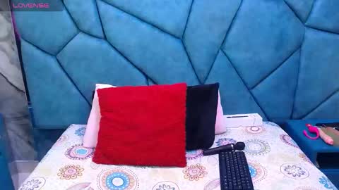 Julieta online show from 04.11.26