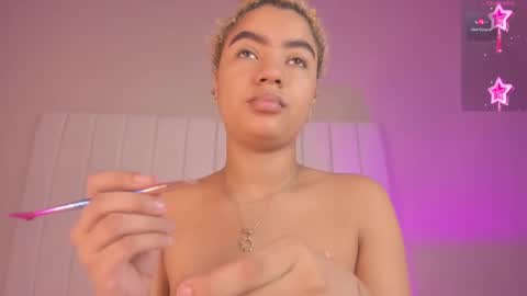 Julieta  IG juietaflower06 online show from 01.25.25