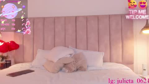 Snapshot of julieta_jane_ chatting on 02.25.25 Julieta online show from 02.25.25