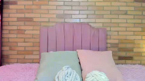 Snapshot of julieta_moretti chatting on 07.13.26 Julieta online show from 07.13.26