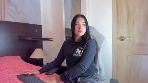 Julieta online show from 02.08.25