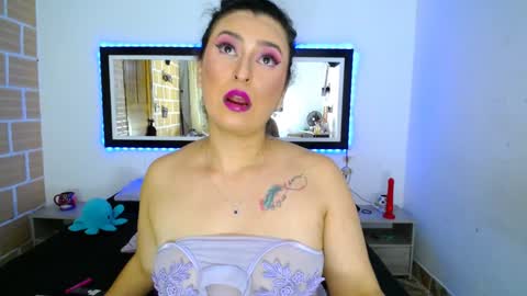 Julieta Rodriguez online show from 12.21.24