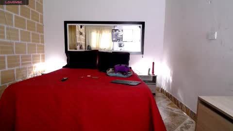 Julieta Rodriguez online show from 10.20.25