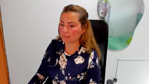 julieta_star69 online show from 09.09.25