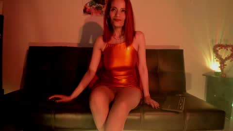 Julieta wall online show from 02.02.25