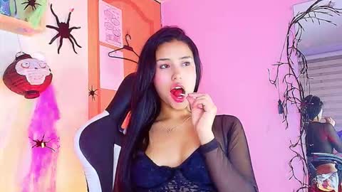 Snapshot of julietaa1_ chatting on 10.11.25 juli online show from 10.11.25