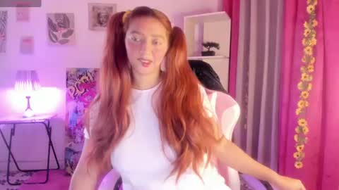 Snapshot of julietacollinss chatting on 06.28.26 Julieta online show from 06.28.26