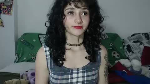 Julieta Jaguar online show from 12.18.24