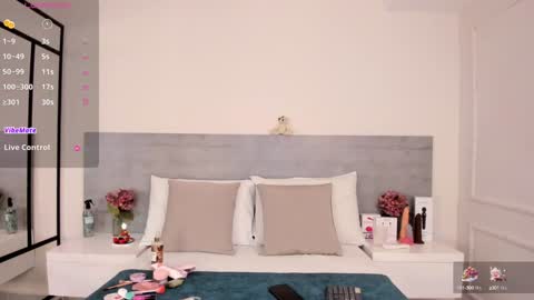 Juliana online show from 12.23.24