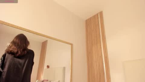 Juliana online show from 10.25.25