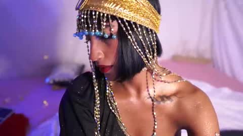 Snapshot of julietawinona chatting on 10.31.25 julietawinona online show from 10.31.25