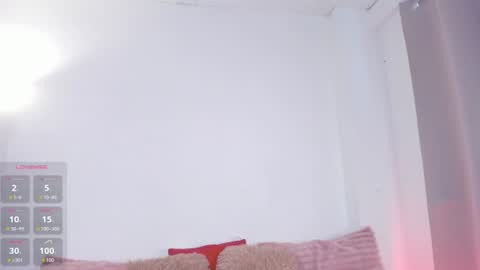 Snapshot of julieth1_ chatting on 06.23.26 . online show from 06.23.26