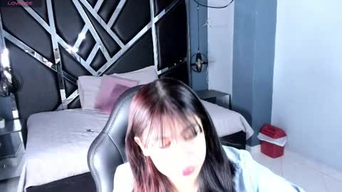 Julieth  online show from 10.05.25