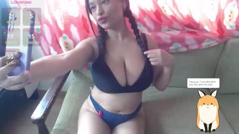 Snapshot of juliethserna chatting on 10.10.25 juliethserna online show from 10.10.25