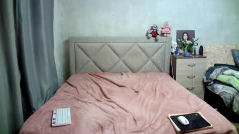 Snapshot of julietkalen chatting on 02.18.25 Julietkitty online show from 02.18.25