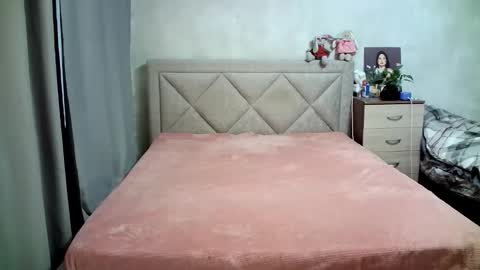 Snapshot of julietkalen chatting on 03.07.25 Julietkitty online show from 03.07.25