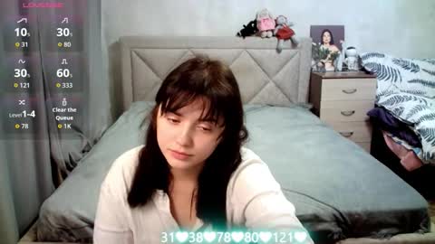 Snapshot of julietkalen chatting on 10.28.25 Julietkitty online show from 10.28.25