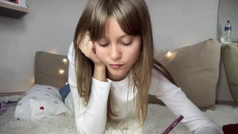 julietsensation online show from 09.18.25