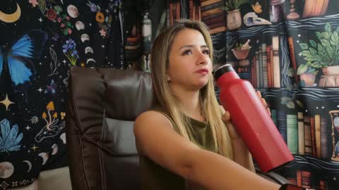 Julietta Jackson online show from 12.05.24