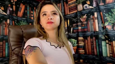 Julietta Jackson online show from 01.23.25