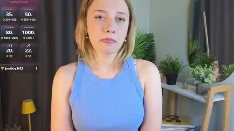 Mia online show from 10.12.25