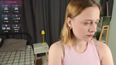 Mia online show from 11.19.25